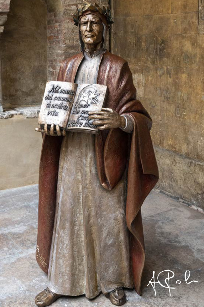 Statua Dante - Chiesa di S. Elena - Verona