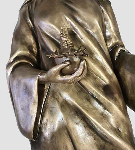 Santa Gertrude, scultura in bronzo, dettaglio