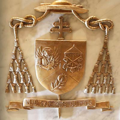 Stemma in bronzo del Cardinal Angelo De Donatis