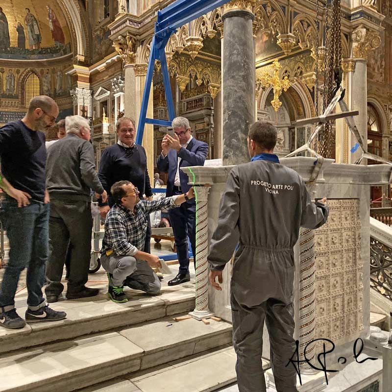 Basilica di San Giovanni in Laterano - posa del nuovo ambone papale