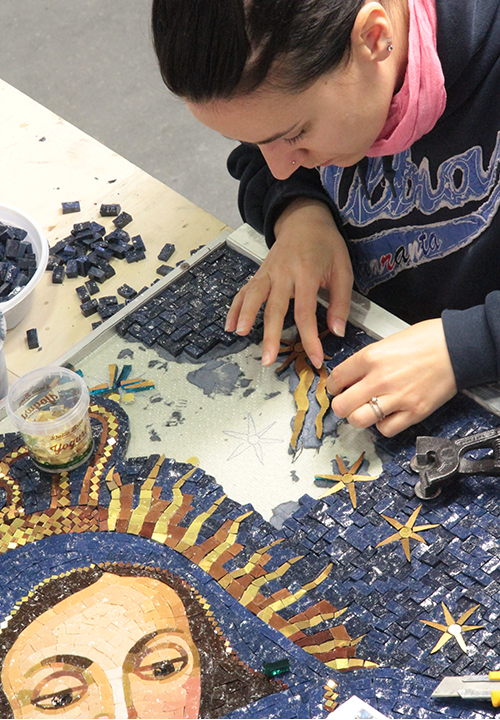 Realizzazione del mosaico per l'ambasciata della Repubblica Dominicana in Vaticano