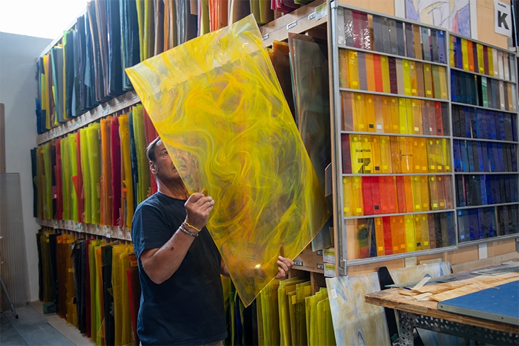 different mouth blown glass shades avilable at progetto arte poli